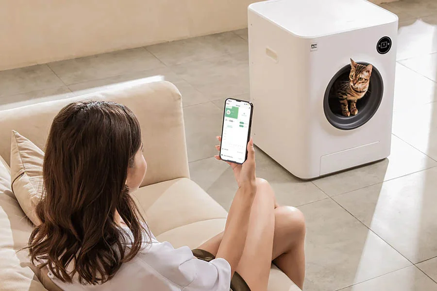 litter box for 2 cats
